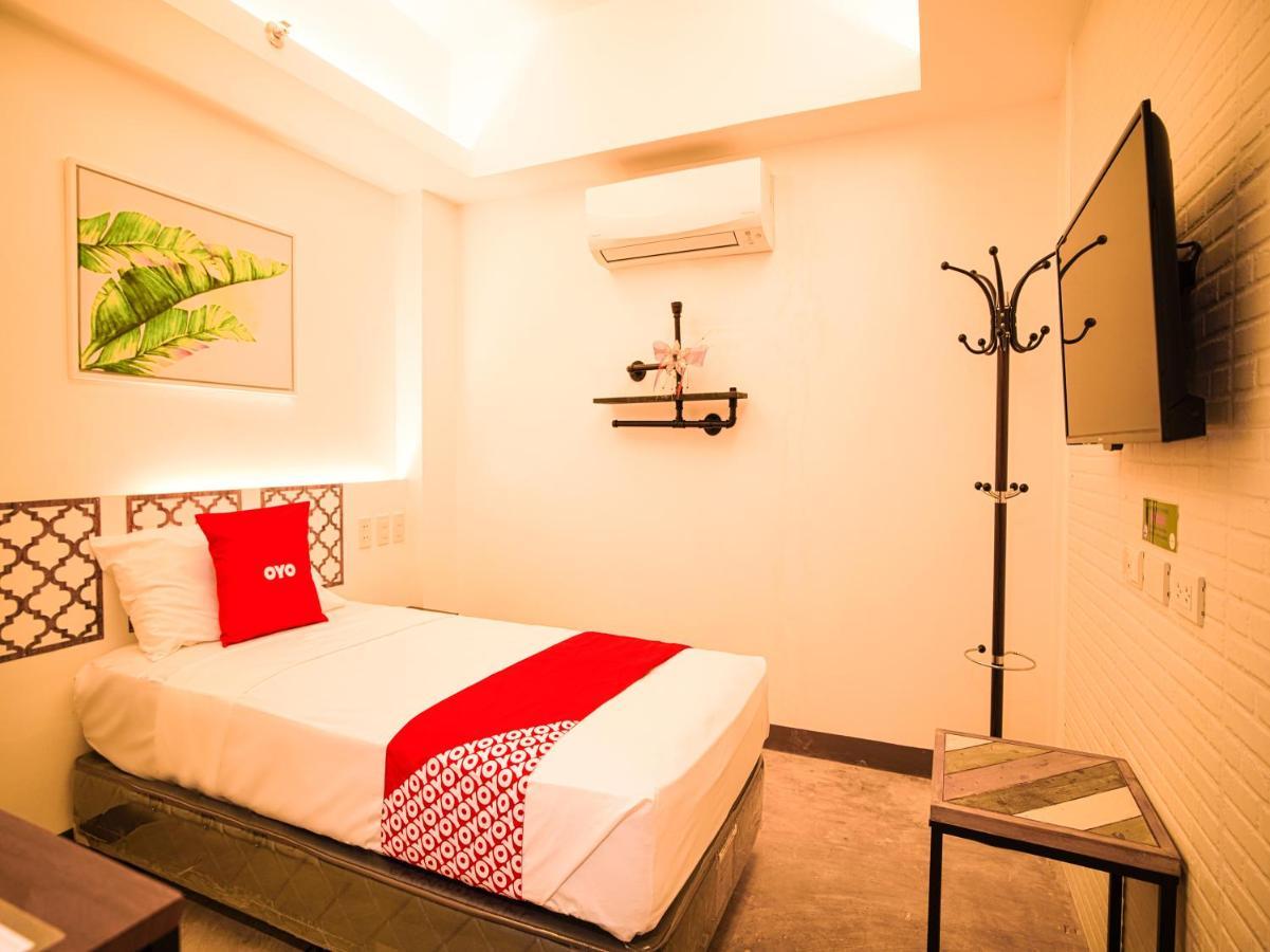 Capital O Oyo 785 The Greenhive Hotel Ibaan Exteriér fotografie