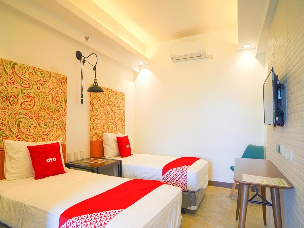 Capital O Oyo 785 The Greenhive Hotel Ibaan Exteriér fotografie