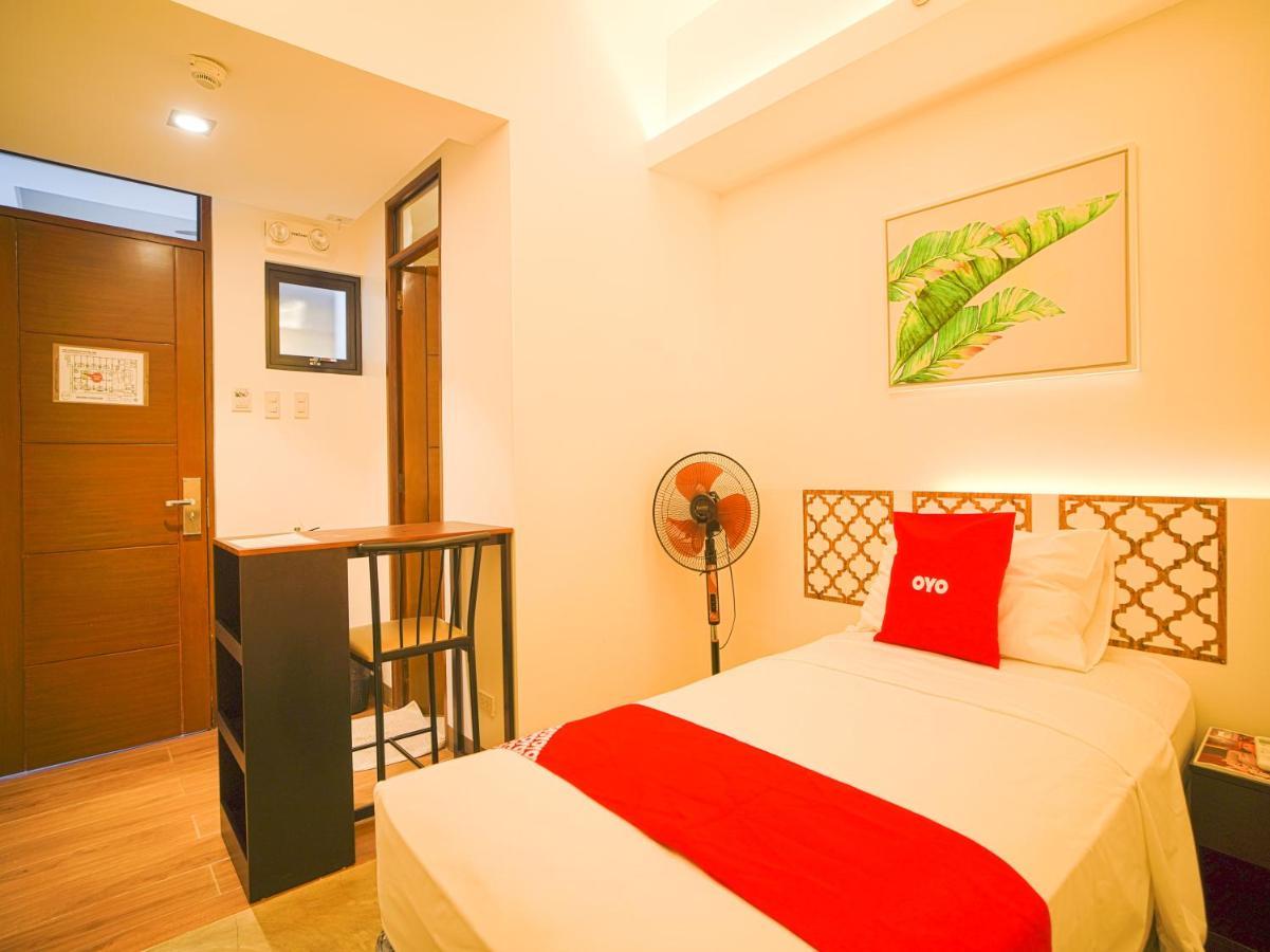 Capital O Oyo 785 The Greenhive Hotel Ibaan Exteriér fotografie